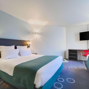 1 Double Bed 3 Single Beds